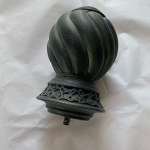 Decorative Finial Pair ‘Hermosa’ Rustic Iron.